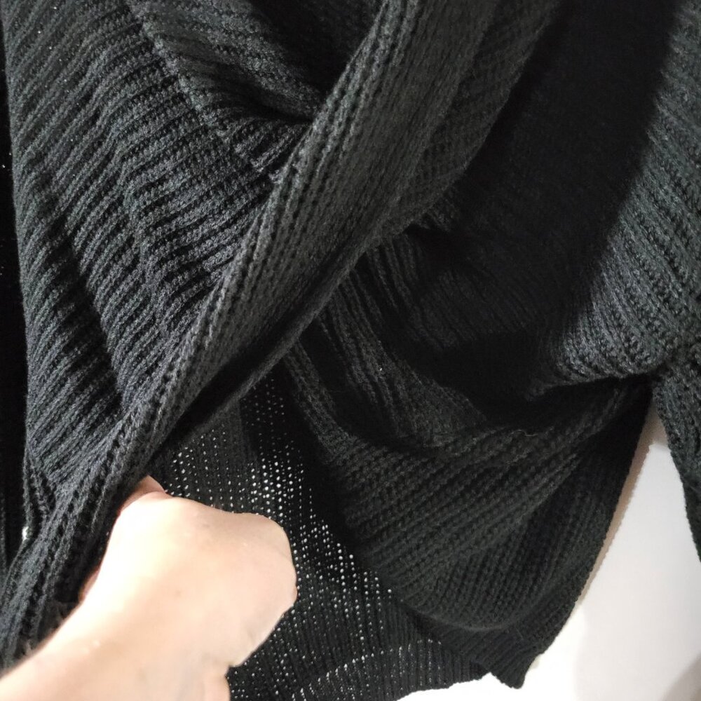 ***FREE WITH ANY PURCHASE**** WOMANS TRENDY BACK DROP SHOULDER SWEATER SZ L - Picture 5 of 6
